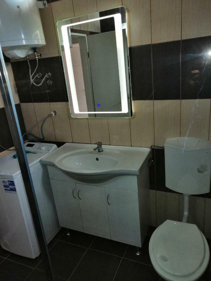 Apartamento Peroj 100 C Exterior foto